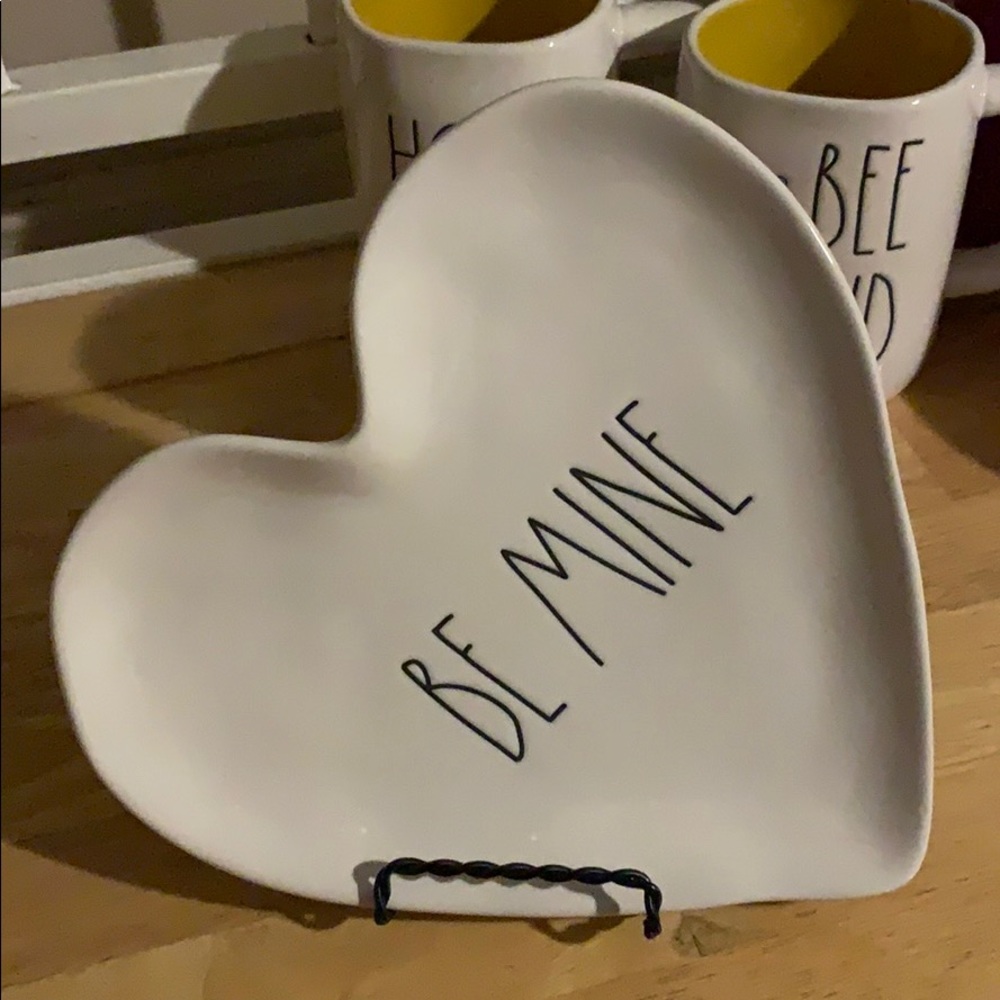 Rae Dunn Be mine heart plate